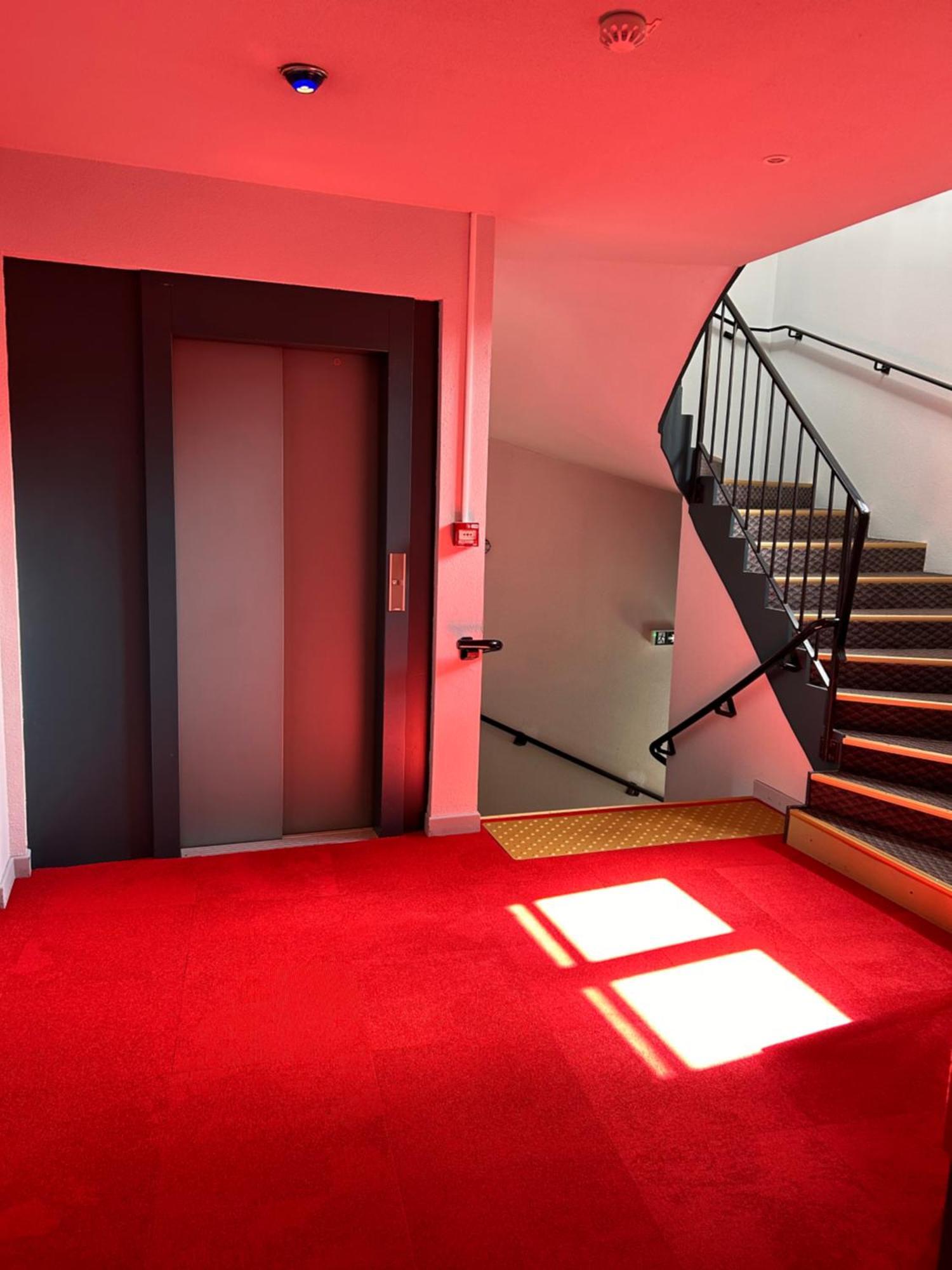 Hotel Le Lacuzon มัวร็องส์-อ็อง-มงตาญ ภายนอก รูปภาพ